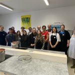 Kochen in Max-Mannheimer-Schule mit Simone Schmidt und Harry Kirchner